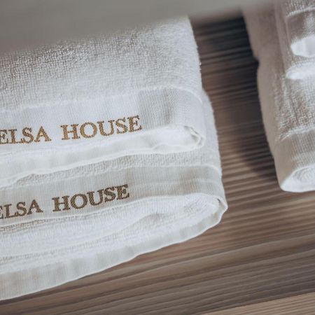 Elsa House Otel Tainan Dış mekan fotoğraf